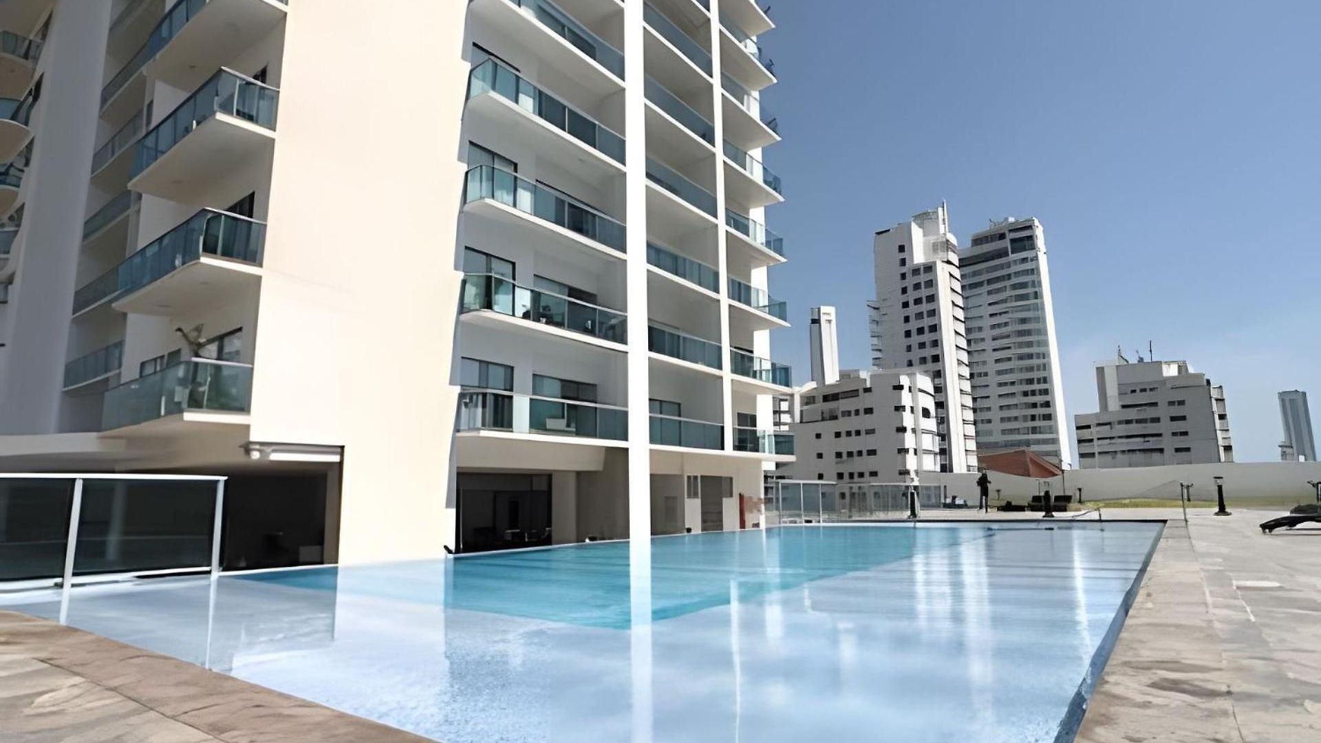 Infinitum Espectacular Apto Piso 28 Vista Al Mar Apartamento *